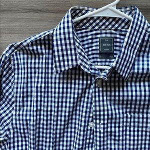 Gap wrinkle free dress shirt
